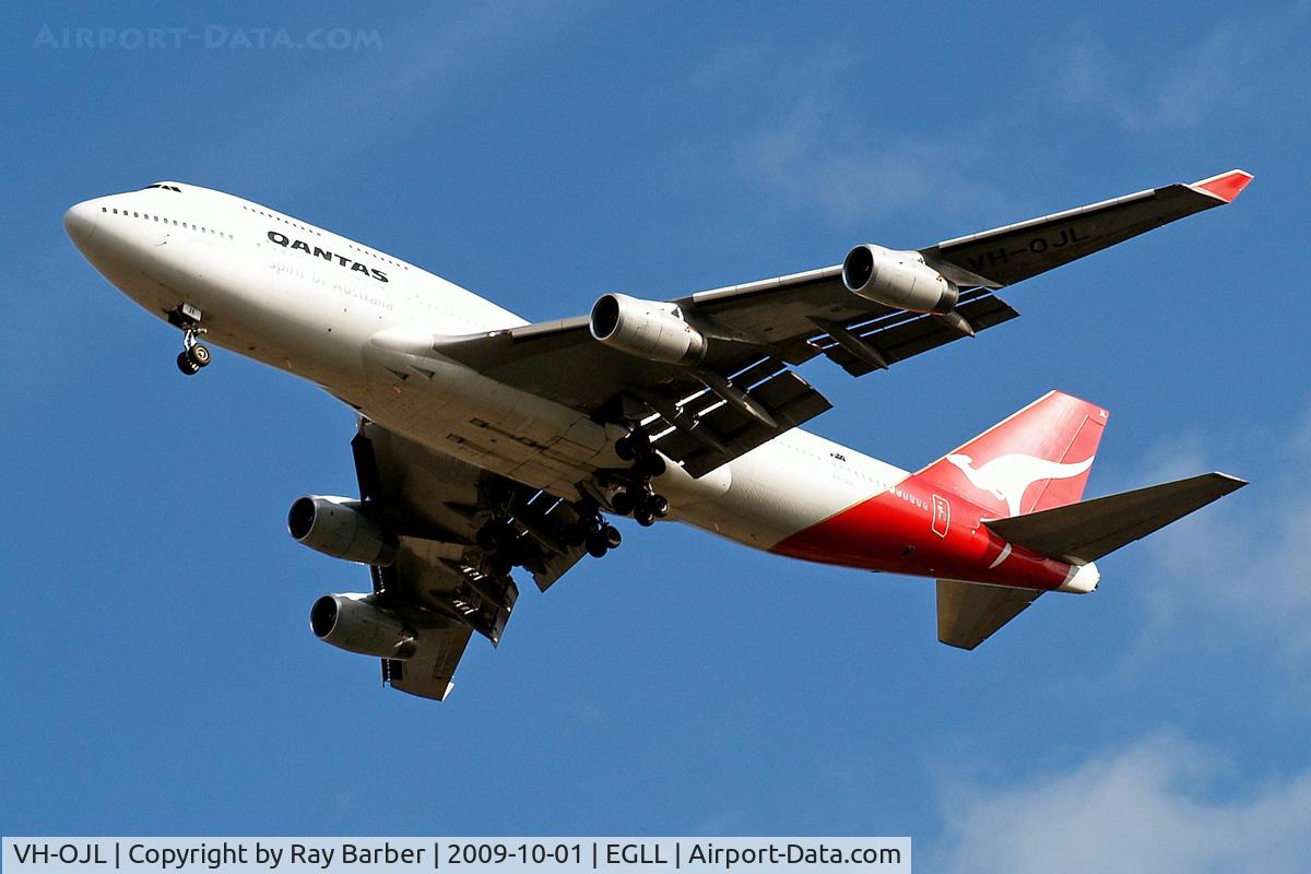 VH-OJL, 1991 Boeing 747-438 C/N 25151, Boeing 747-438 [25151] (QANTAS) Home~G 01/10/2009. On approach 27R.