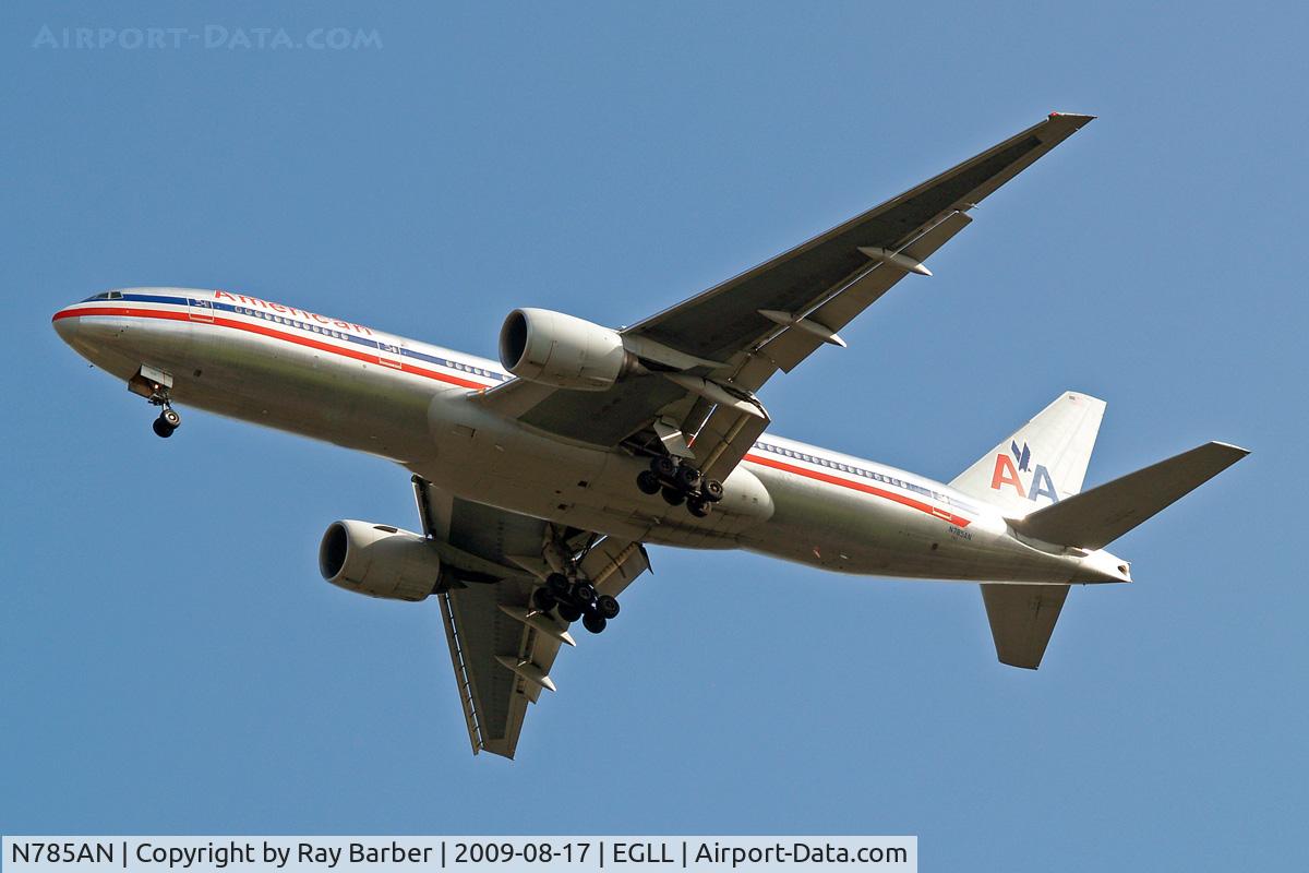 N785AN, 2000 Boeing 777-223/ER C/N 30005, Boeing 777-223ER [30005] (American Airlines) Home~G 17/08/2009. On approach 27R.. Earlier scheme