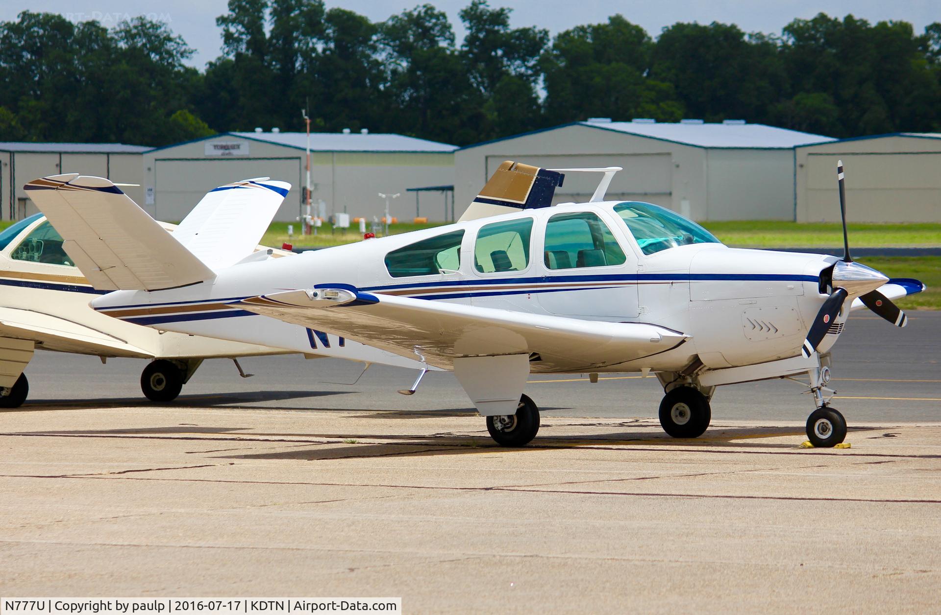 N777U, 1970 Beech V35B Bonanza C/N D-9096, At Downtown Shreveport.