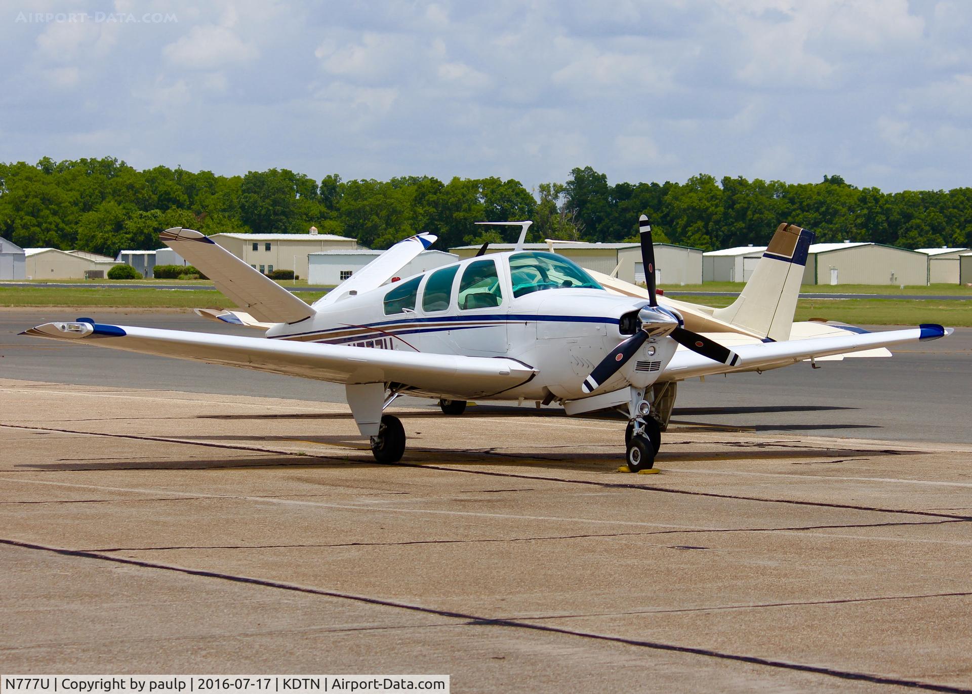 N777U, 1970 Beech V35B Bonanza C/N D-9096, At Downtown Shreveport.