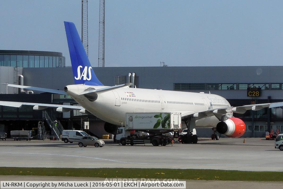 LN-RKM, 2002 Airbus A330-343X C/N 496, At Kastrup
