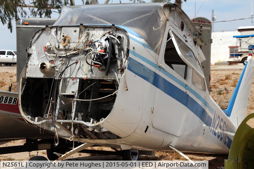 N2561L, 1967 Cessna 172H C/N 17255761, N2561L Cessna 172 at Needles, California