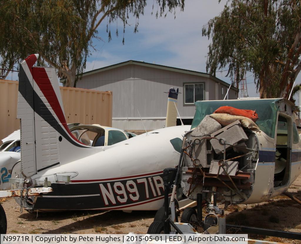 N9971R, 1960 Beech B95 Travel Air C/N TD-413, N9971R Beech 95 at Needles. California