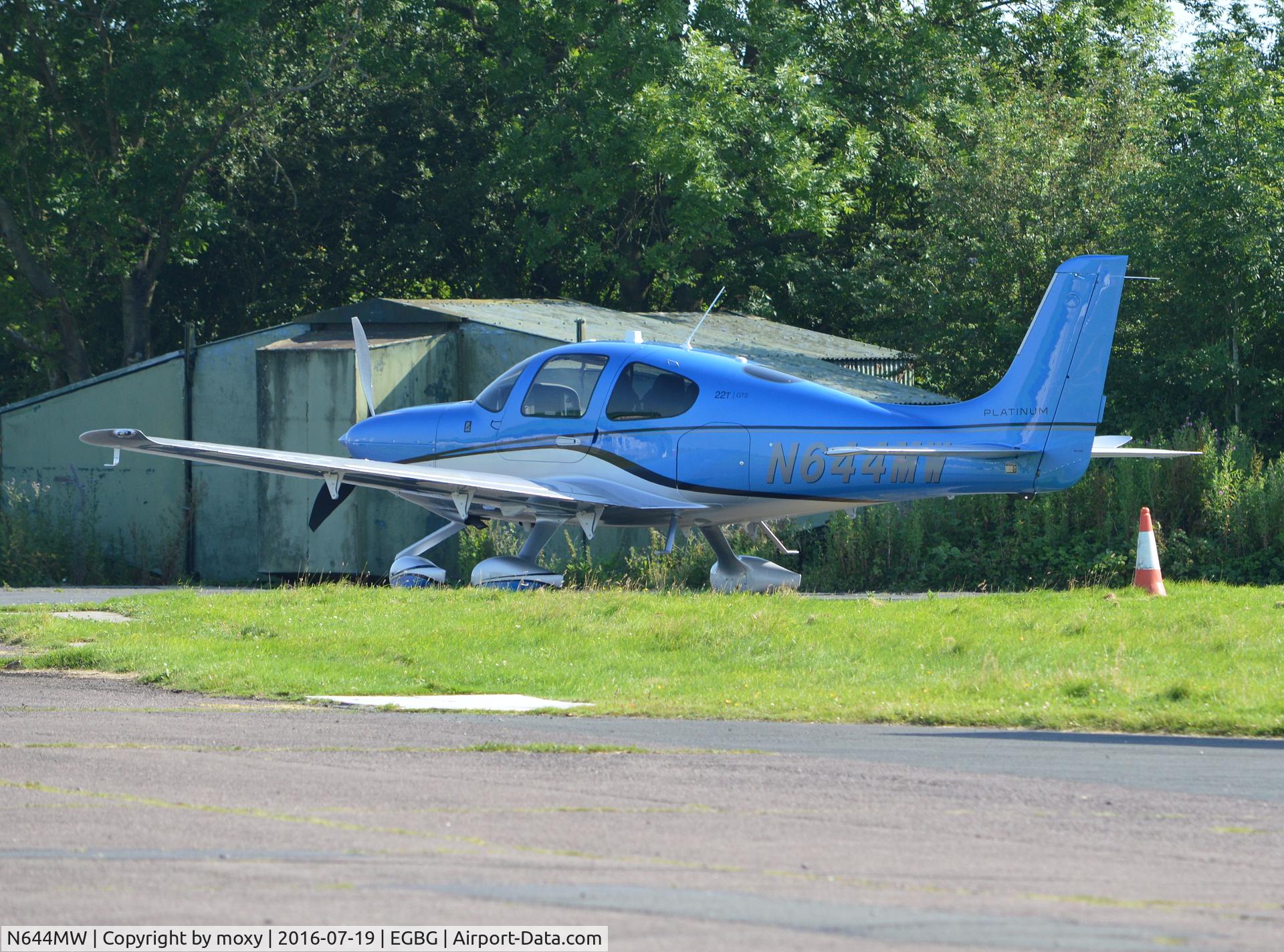 N644MW, 2016 Cirrus SR22T GTS C/N 1318, Cirrus SR-22T GTS at Leicester Aiport.