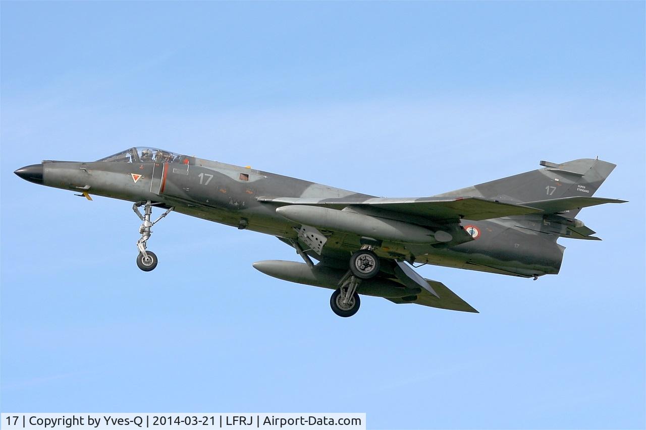 17, Dassault Super Etendard C/N 17, Dassault Super Etendard M (SEM), Short approach rwy 26, Landivisiau Naval Air Base (LFRJ)