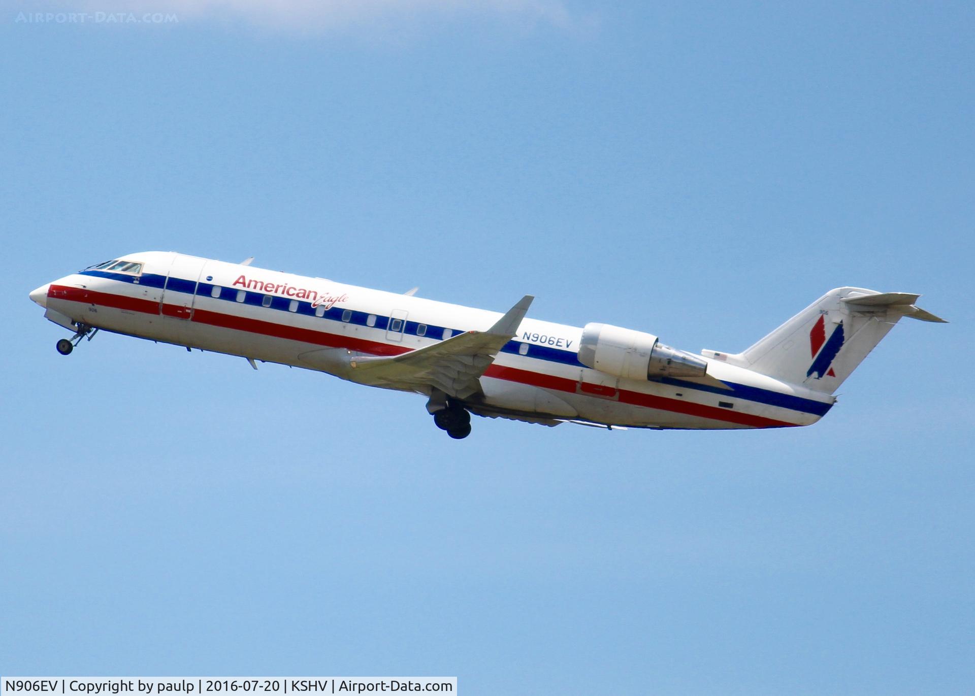 N906EV, 2002 Bombardier CRJ-200ER (CL-600-2B19) C/N 7642, At Shreveport Regional.