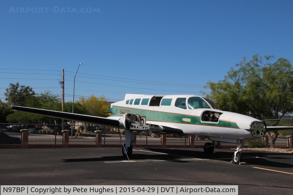 N97BP, Cessna 404 Titan C/N 404-0085, N97BP Cessna 404 at Deer Valley, Arizona