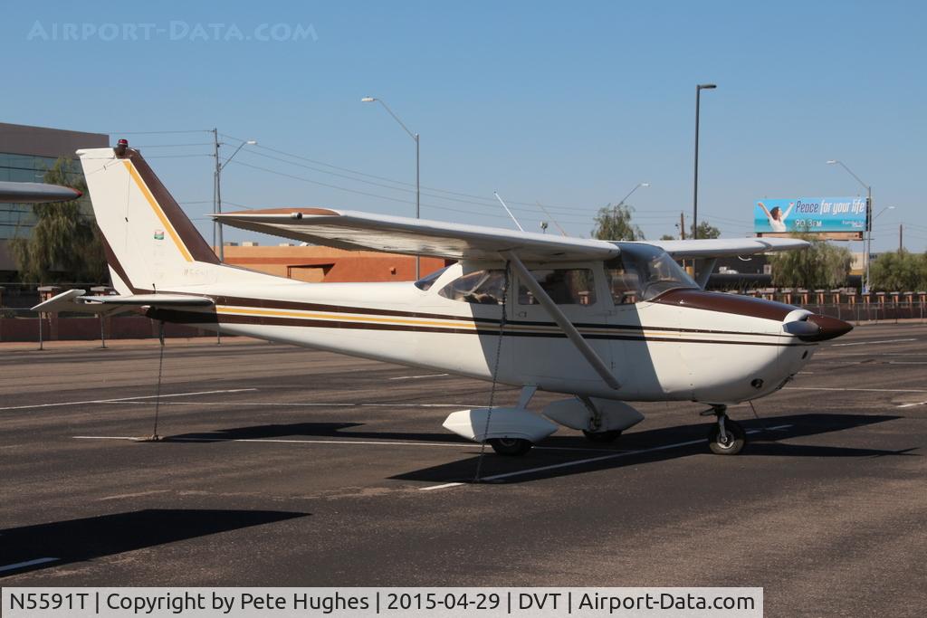 N5591T, 1964 Cessna 172E C/N 17251491, N5591T Cessna 172 at Deer Valley, Arizona