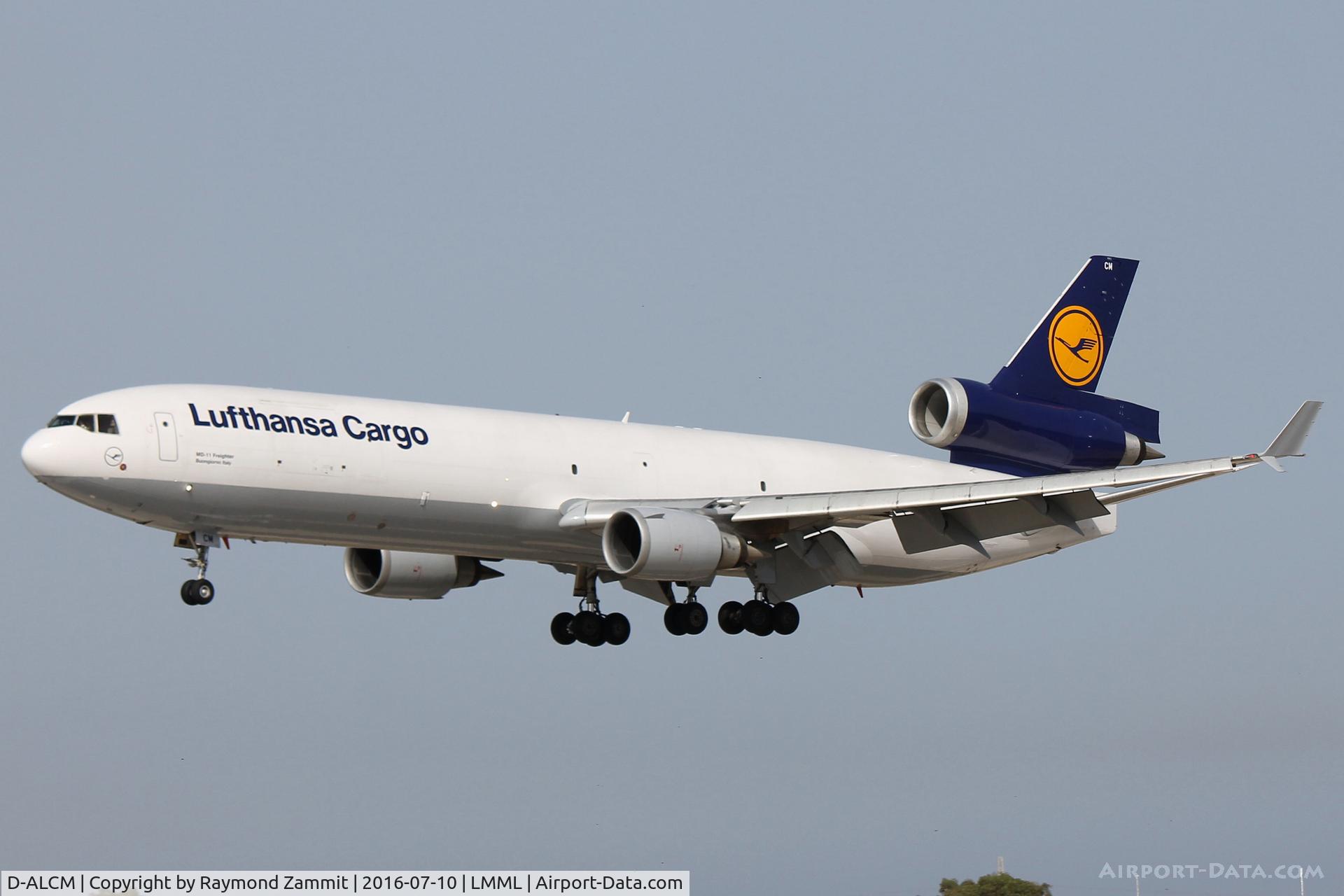 D-ALCM, 2001 McDonnell Douglas MD-11F C/N 48805, McDonnell Douglas MD-11F D-ALCM Lufthansa Cargo