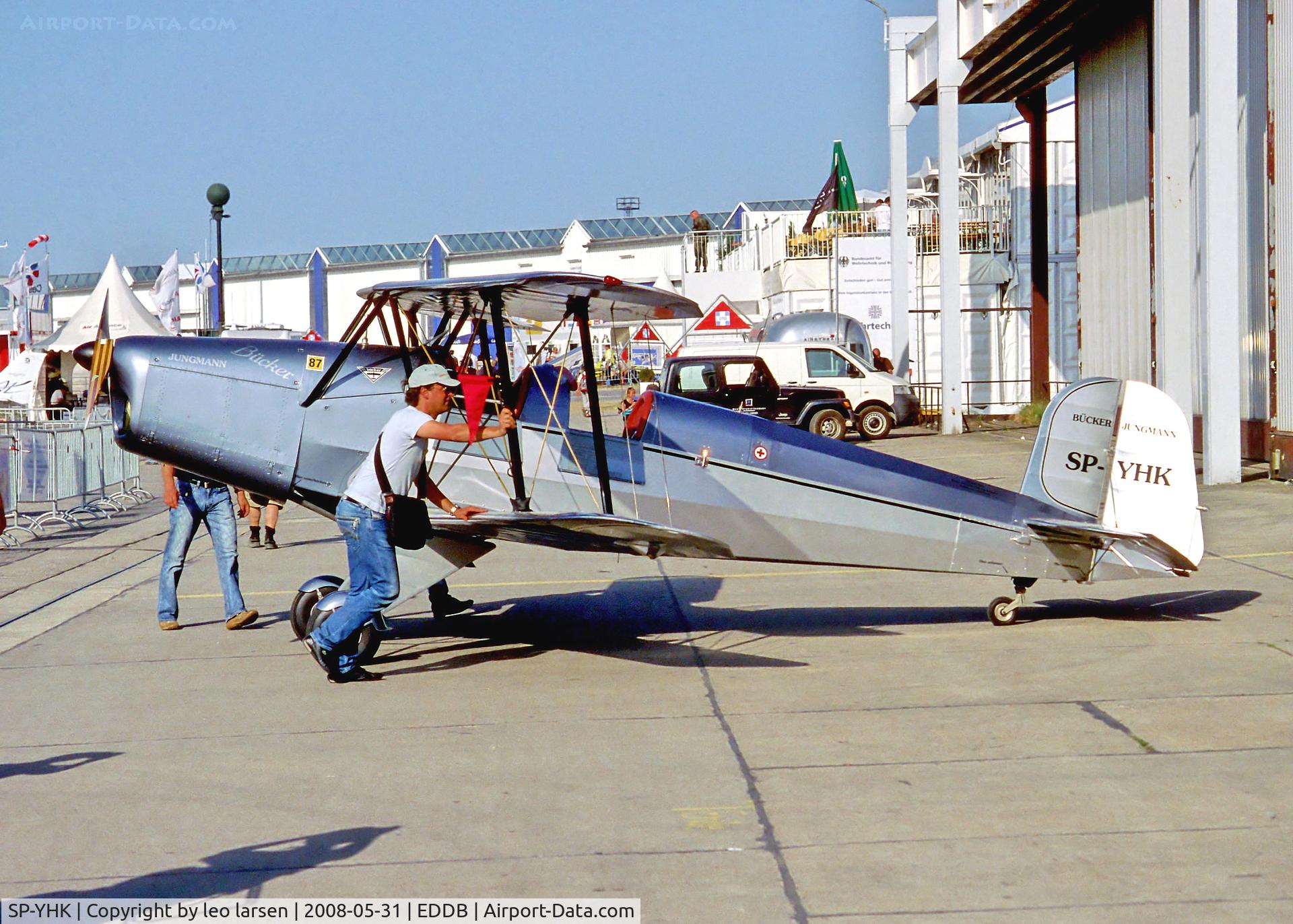 SP-YHK, 2000 Tatra T-131 Jungmann C/N 123, Berlin Air Show 31.5.08