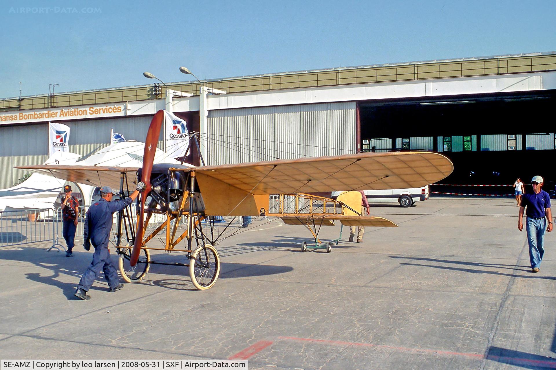 SE-AMZ, 1919 Bleriot XI C/N EAA-1184-SE, Berlin Air Show 31.5.08