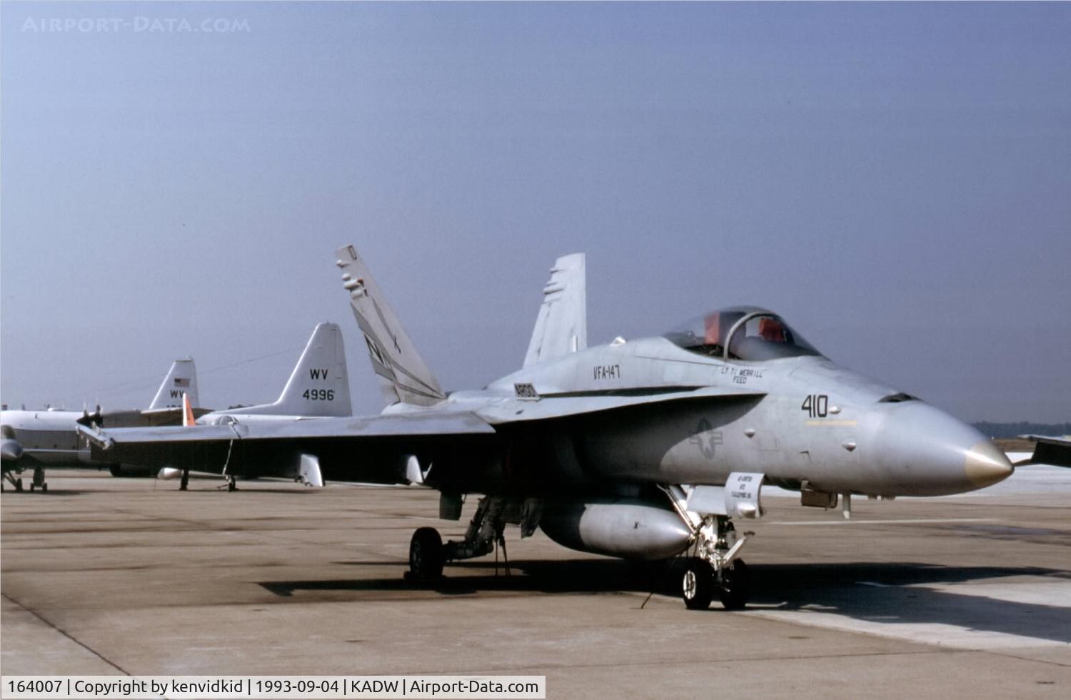 164007, 1989 McDonnell Douglas F/A-18C Hornet C/N 0889/C153, Andrew's Air Force base visiting aircraft ramp.