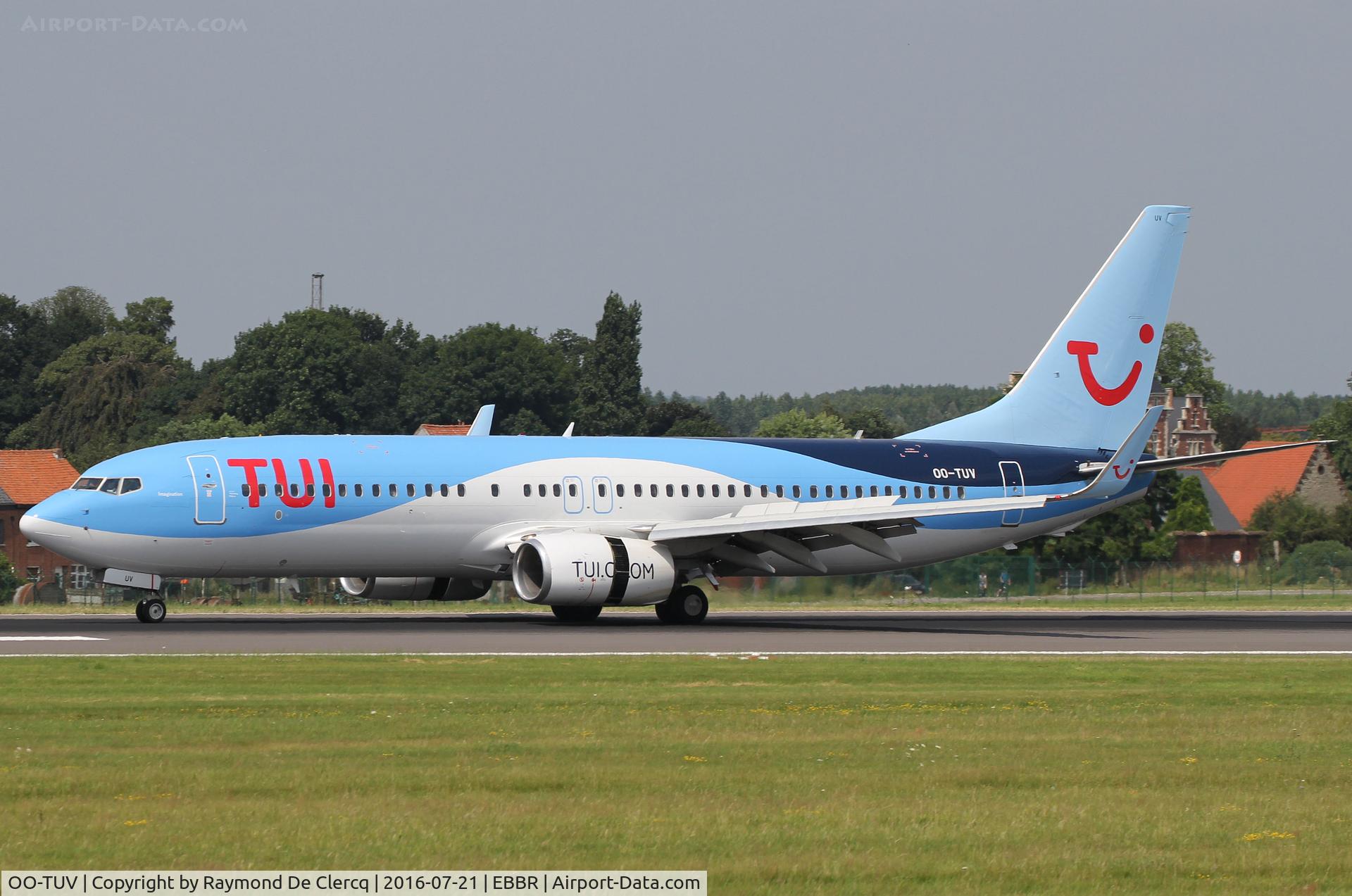 OO-TUV, 2011 Boeing 737-86J C/N 36883, 