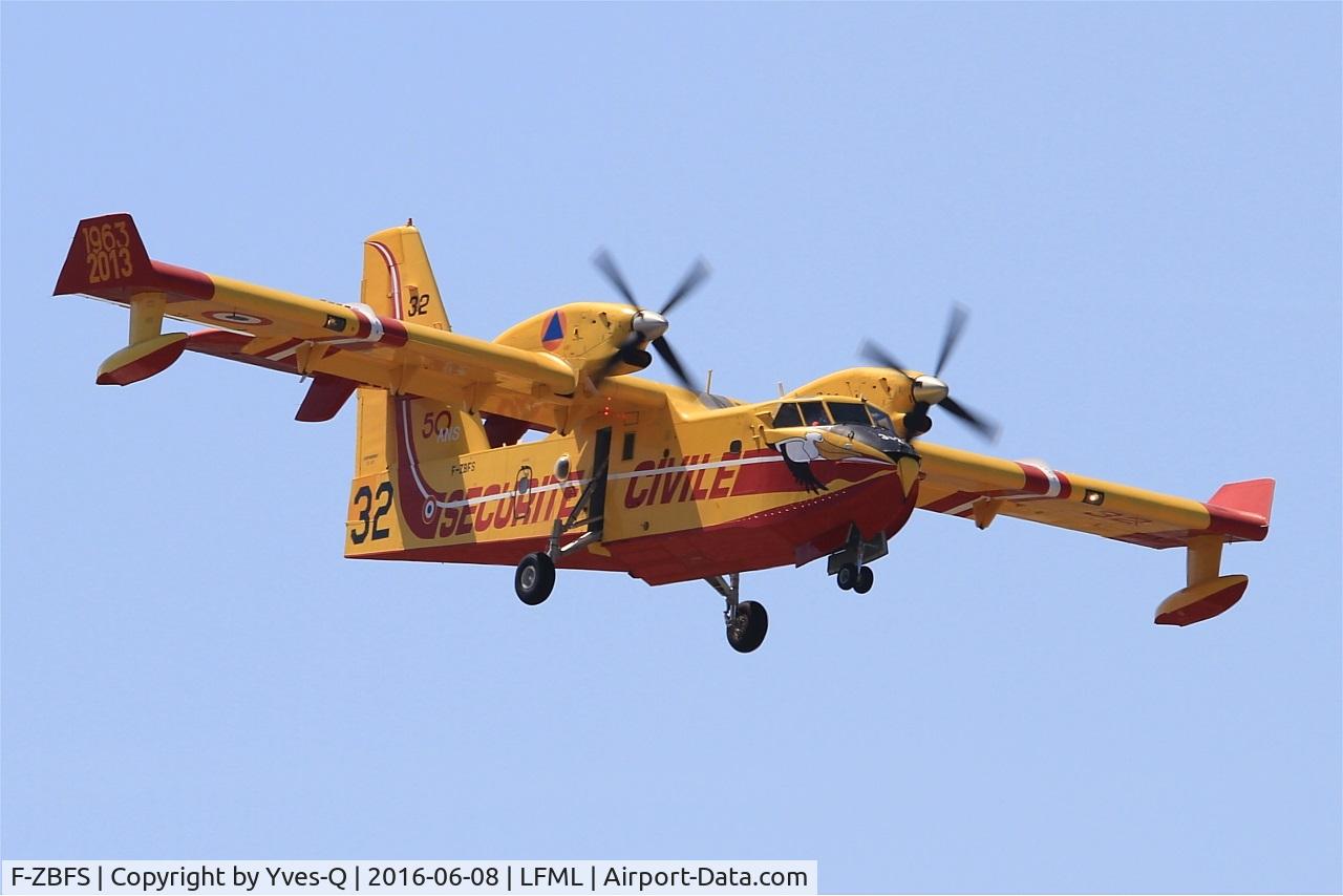 F-ZBFS, Canadair CL-215-6B11 CL-415 C/N 2001, Canadair CL-415, Short approach Rwy 31R, Marseille-Provence Airport (LFML-MRS)
