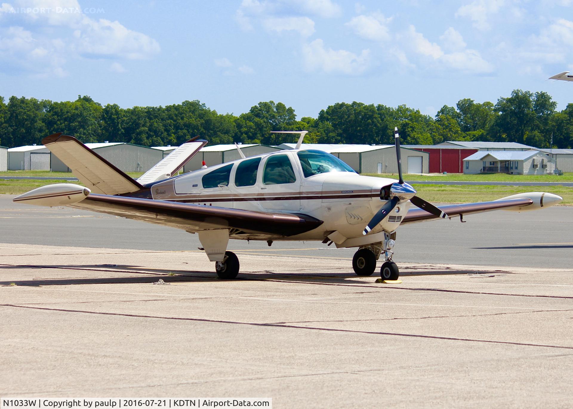 N1033W, 1973 Beech V35B Bonanza C/N D-9455, At Downtown Shreveport.