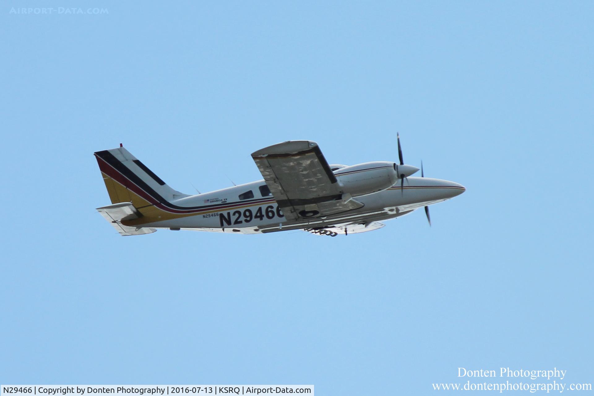 N29466, 1979 Piper PA-34-200T Seneca II C/N 34-7970257, Piper Seneca (N29466) departs Sarasota-Bradenton International Airport