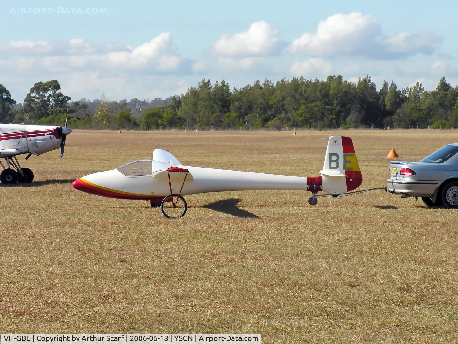 VH-GBE, 1972 Glasflugel H-201B Standard Libelle C/N 338, Camden NSW June 2006