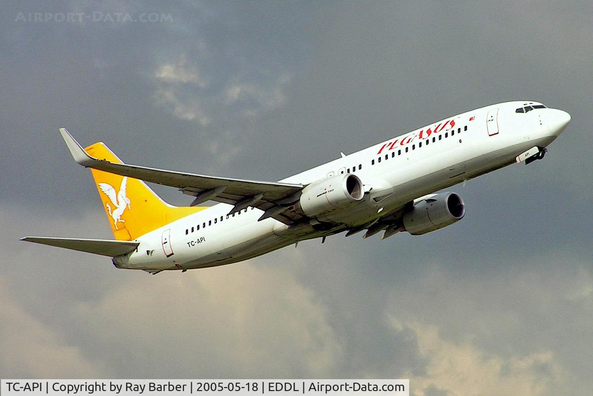 TC-API, 2002 Boeing 737-86N C/N 32732/1056, Boeing 737-86N [32732] (Pegasus Airlines) Dusseldorf~D 18/05/2006