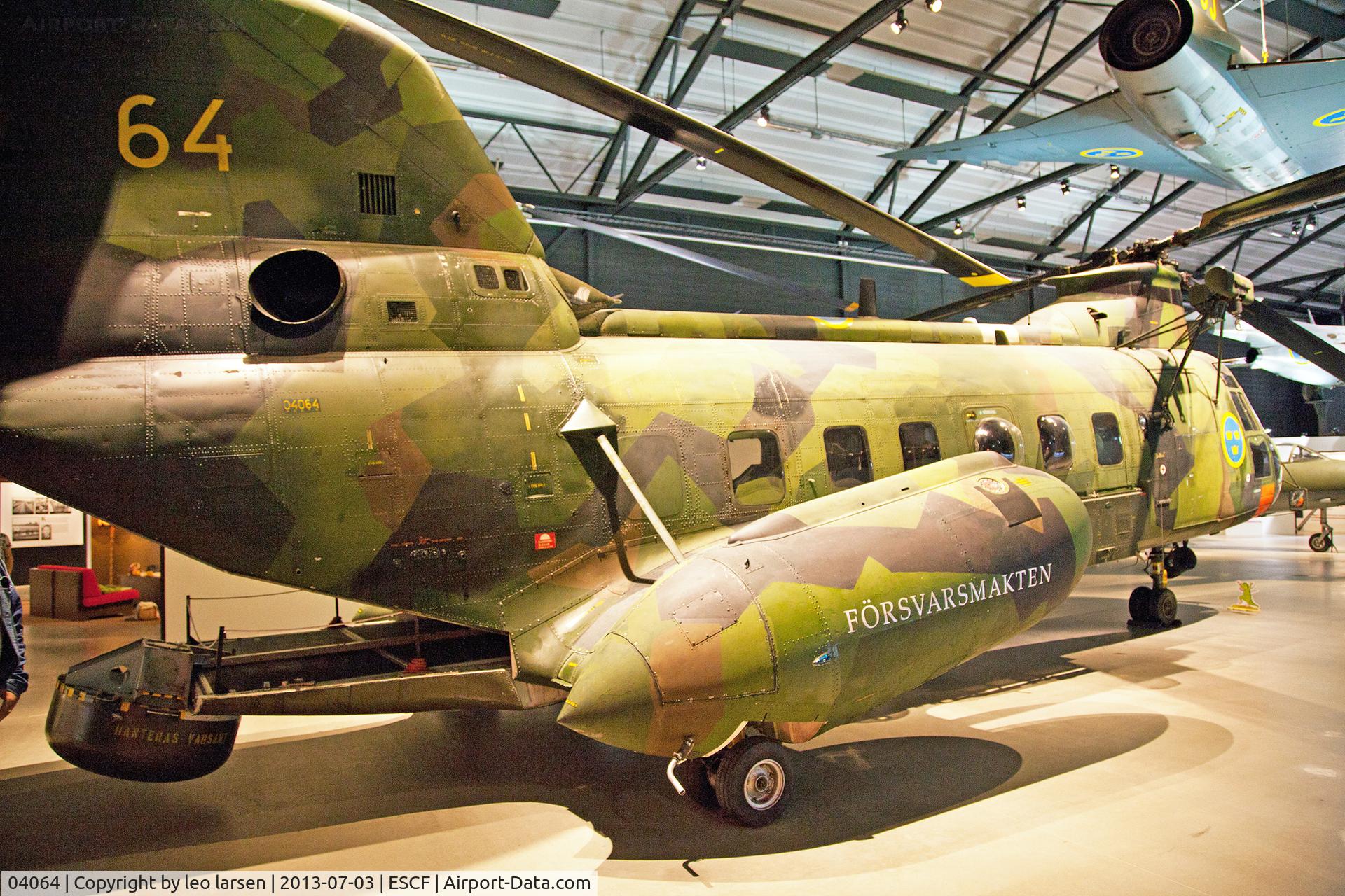 04064, Boeing Vertol Hkp4B C/N 11, Flygvapen Museum 3.7.13