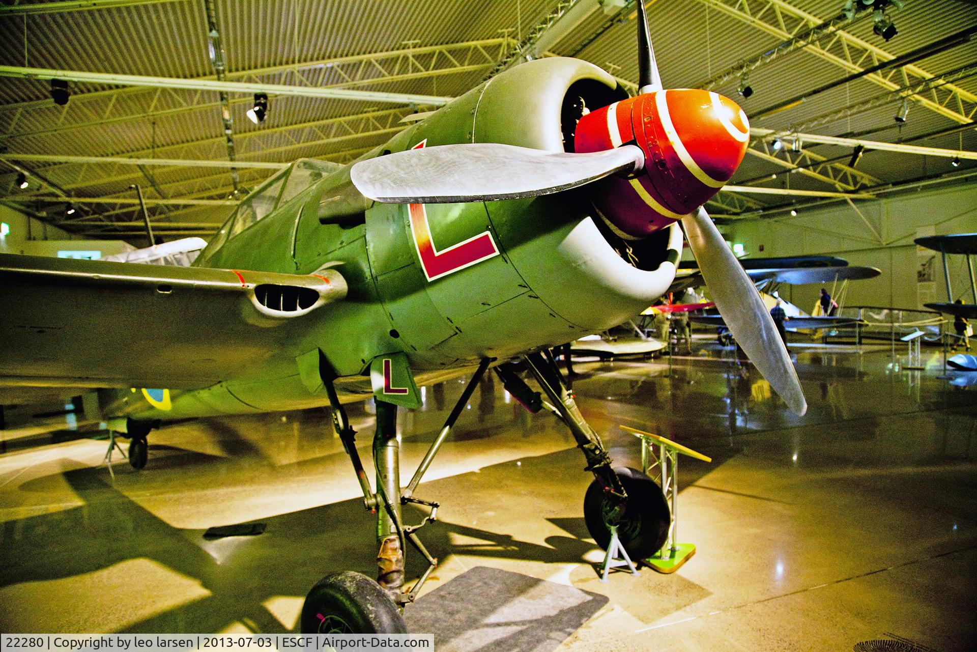 22280, 1944 FFVS J-22A C/N 22280, Flygvapen Museum Linkoping 3.7.13