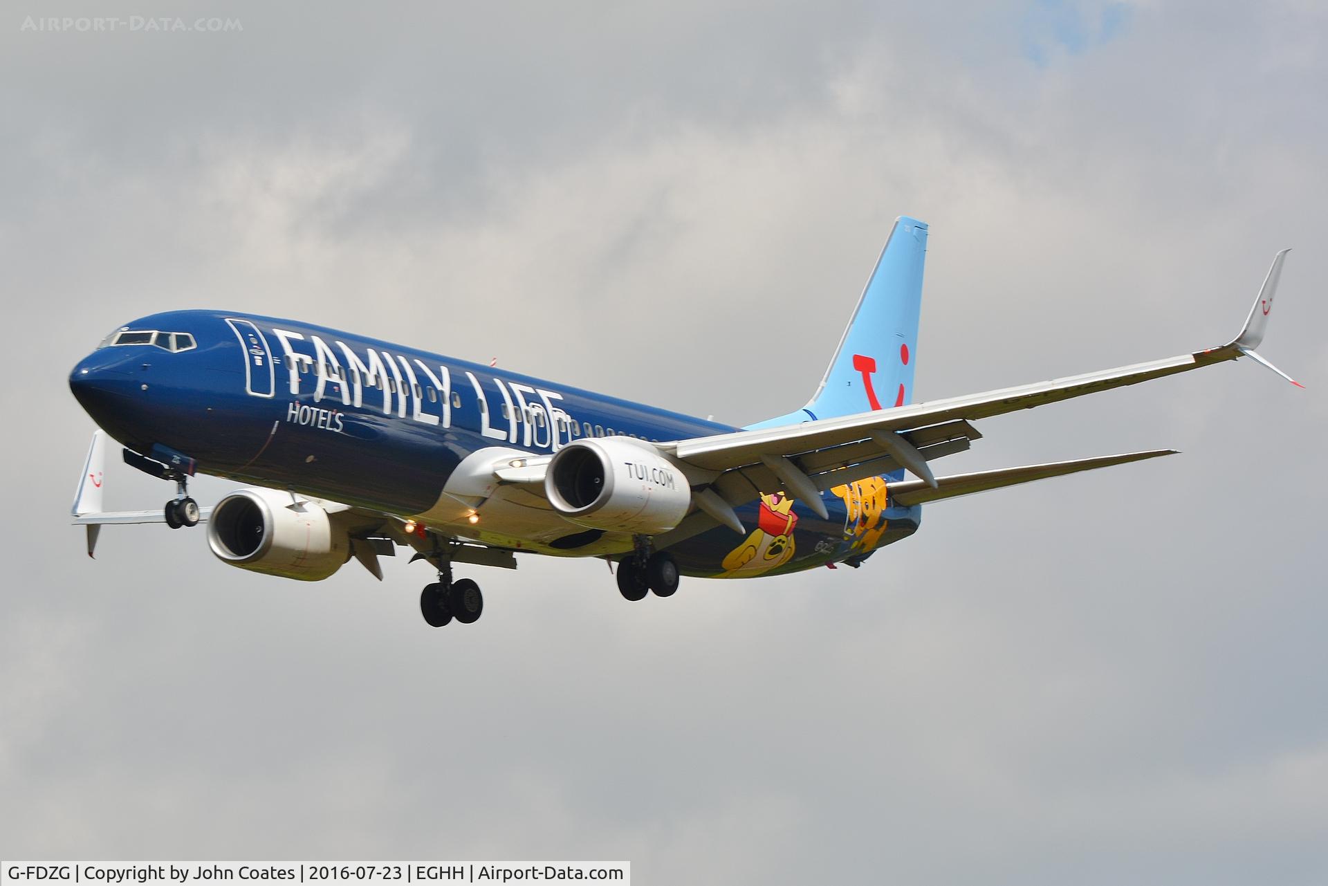 G-FDZG, 2008 Boeing 737-8K5 C/N 35139, Finals to 26