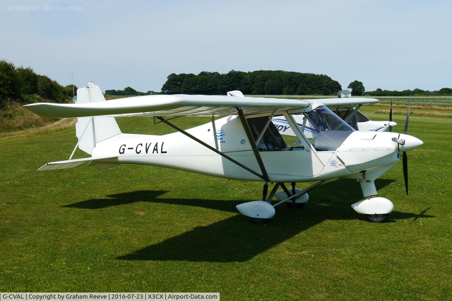 G-CVAL, 2006 Comco Ikarus C42 FB100 C/N 0608-6836, Parked at Northrepps.