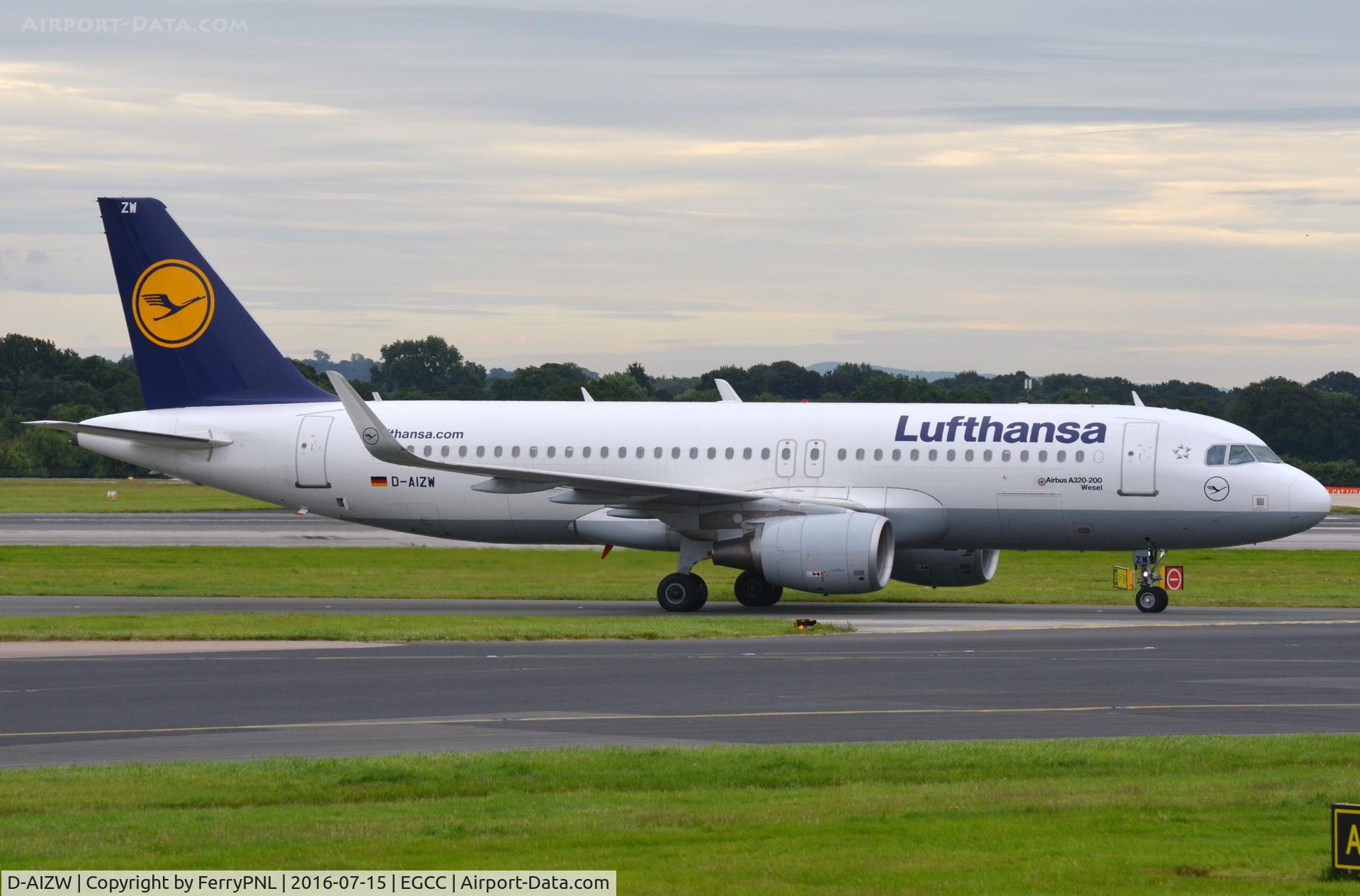 D-AIZW, 2013 Airbus A320-214 C/N 5694, Lufthansa A321 arrived.