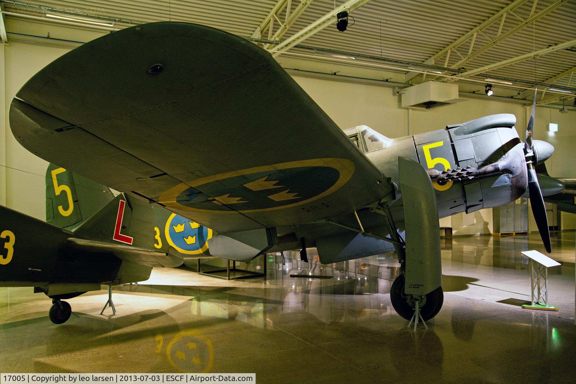17005, Saab B17BL C/N 17005, Flygvapen Museum Linkoping 3.7.13