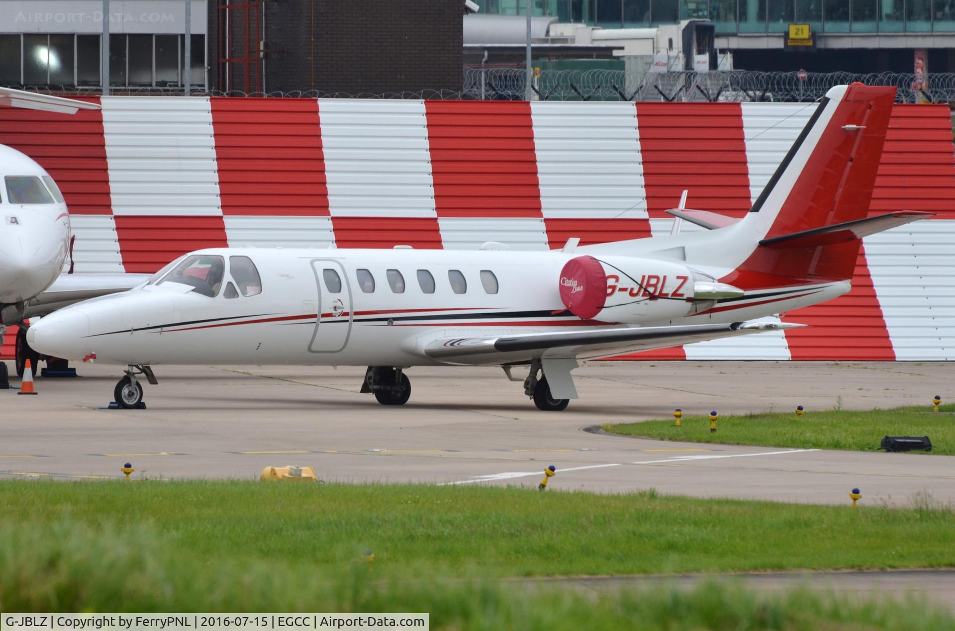 G-JBLZ, 2002 Cessna 550 Citation Bravo C/N 550-1018, Citation 550 in MAN