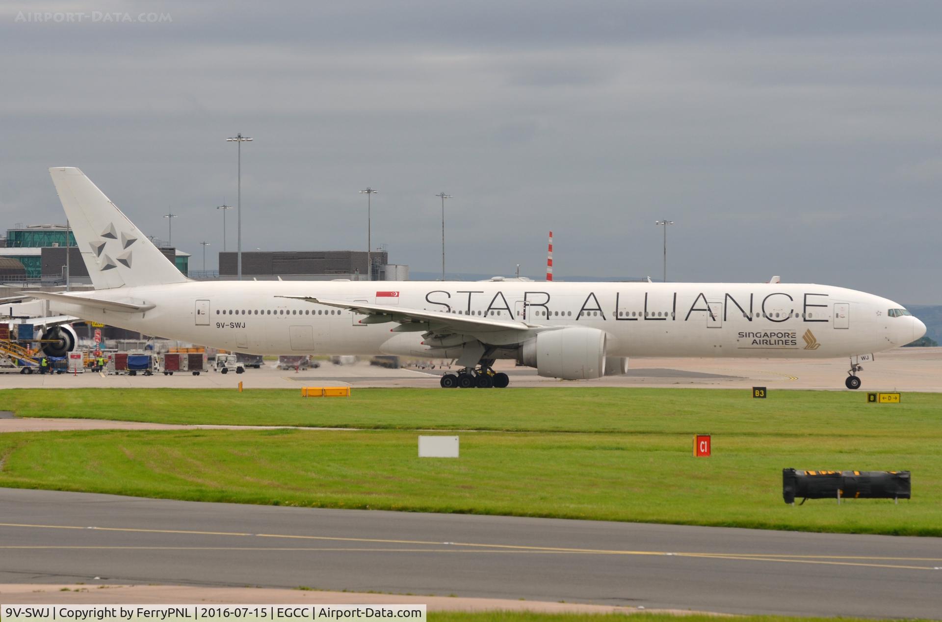 9V-SWJ, 2007 Boeing 777-312/ER C/N 34575, Singapore B773 in Star Alliace c/s.