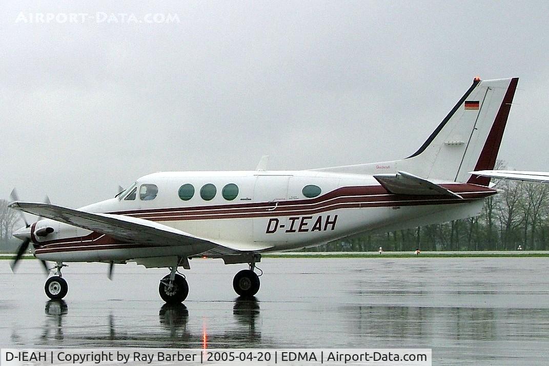 D-IEAH, 1989 Beech C90A King Air C/N LJ-1216, Beech C90A King Air [LJ-1216] Augsburg~D 20/04/2005