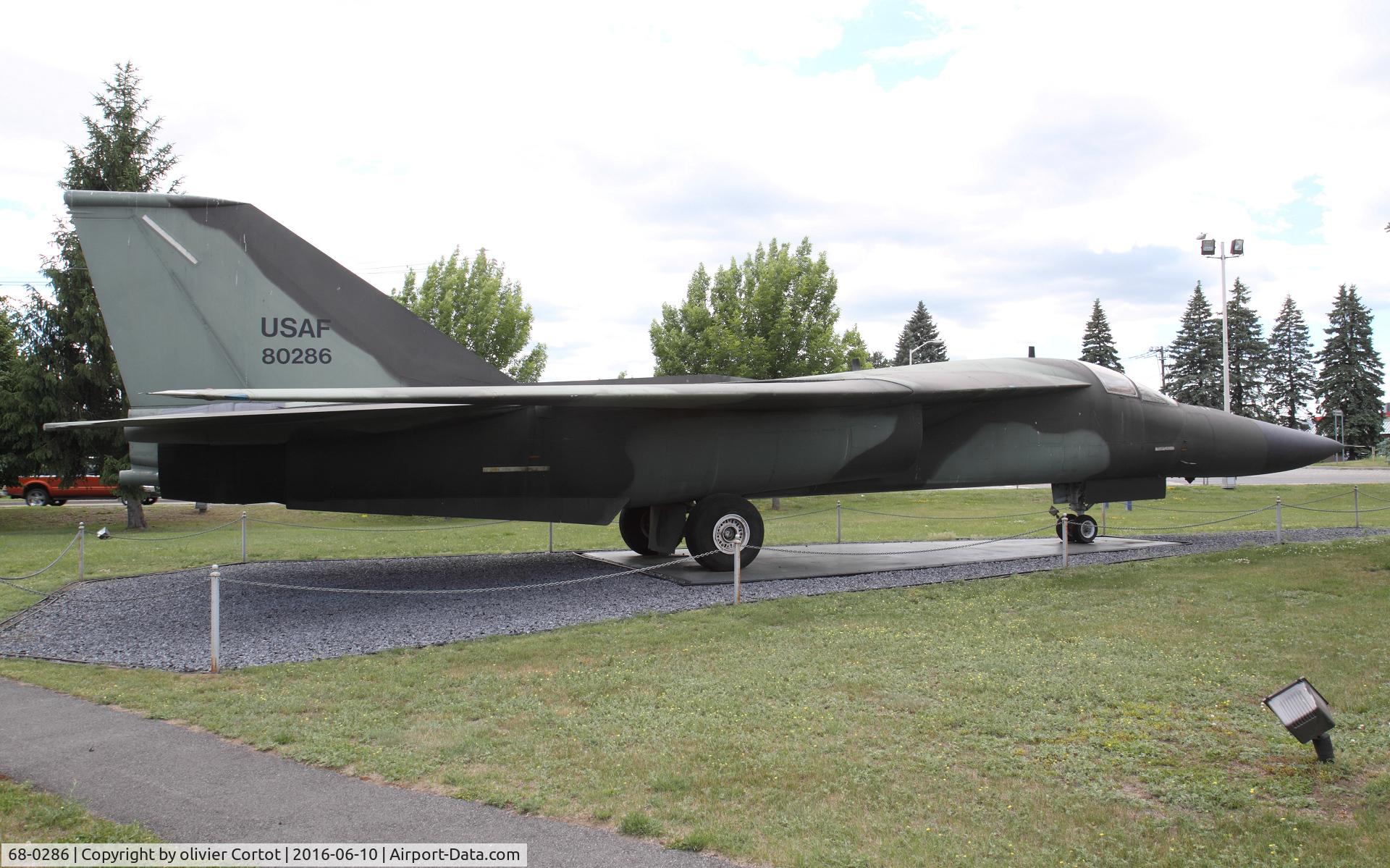68-0286, 1968 General Dynamics FB-111A Aardvark C/N B1-58, the other side