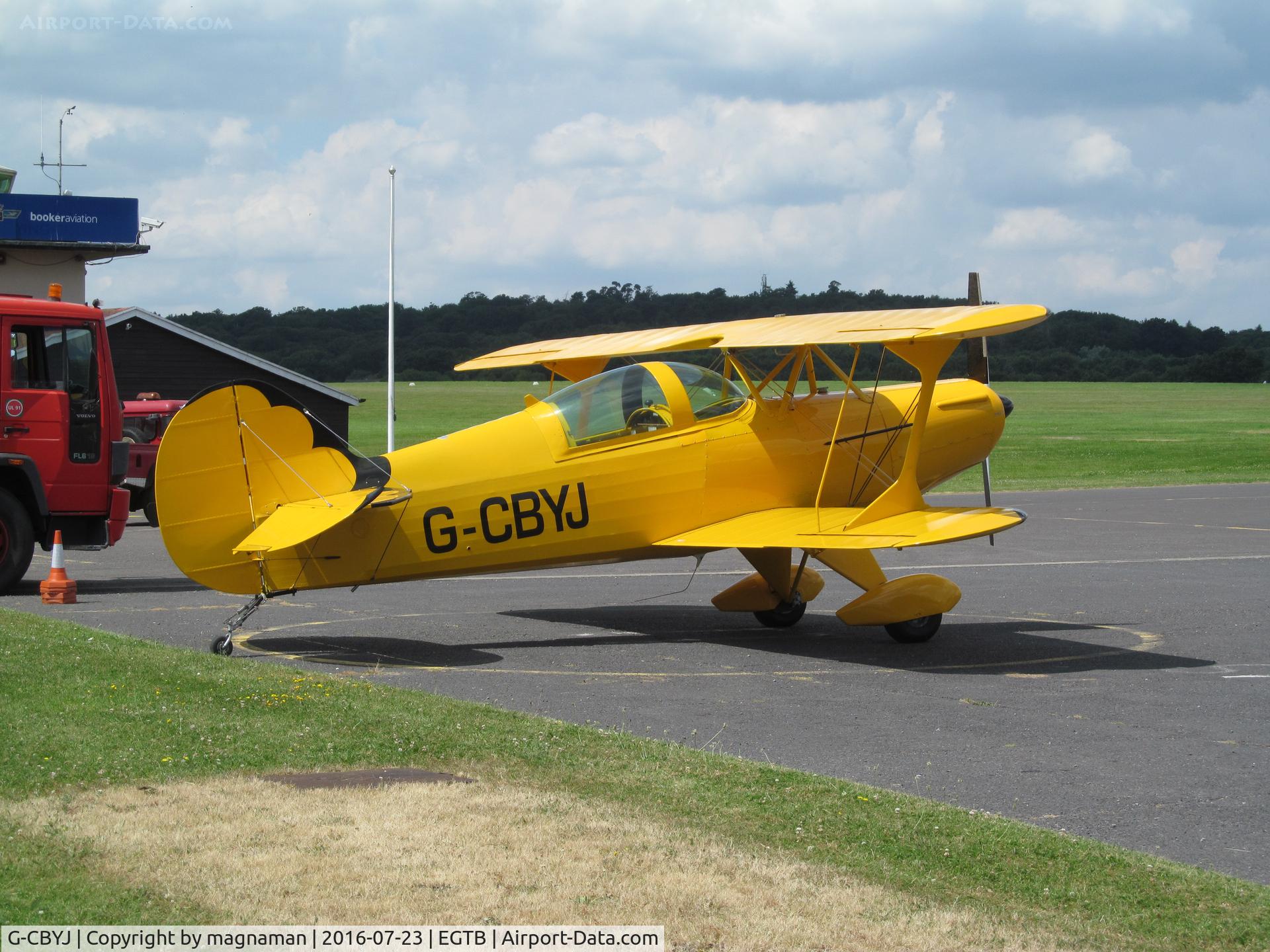 G-CBYJ, 2004 Steen Skybolt C/N PFA 064-13354, nice bi-plane