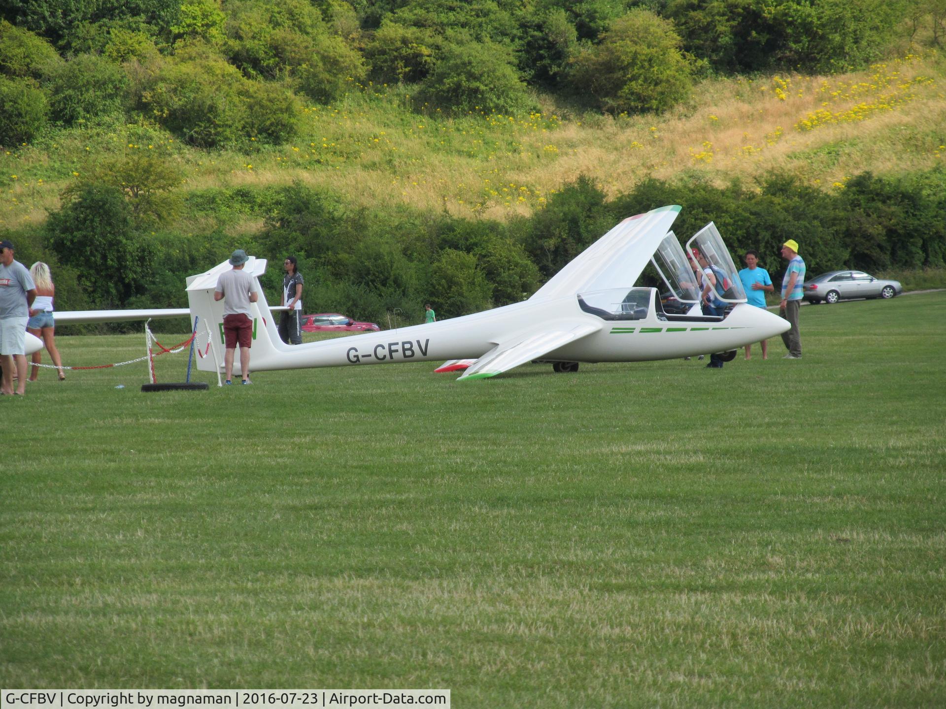G-CFBV, 1985 Schleicher ASK-21 C/N 21223, at dunstable downs