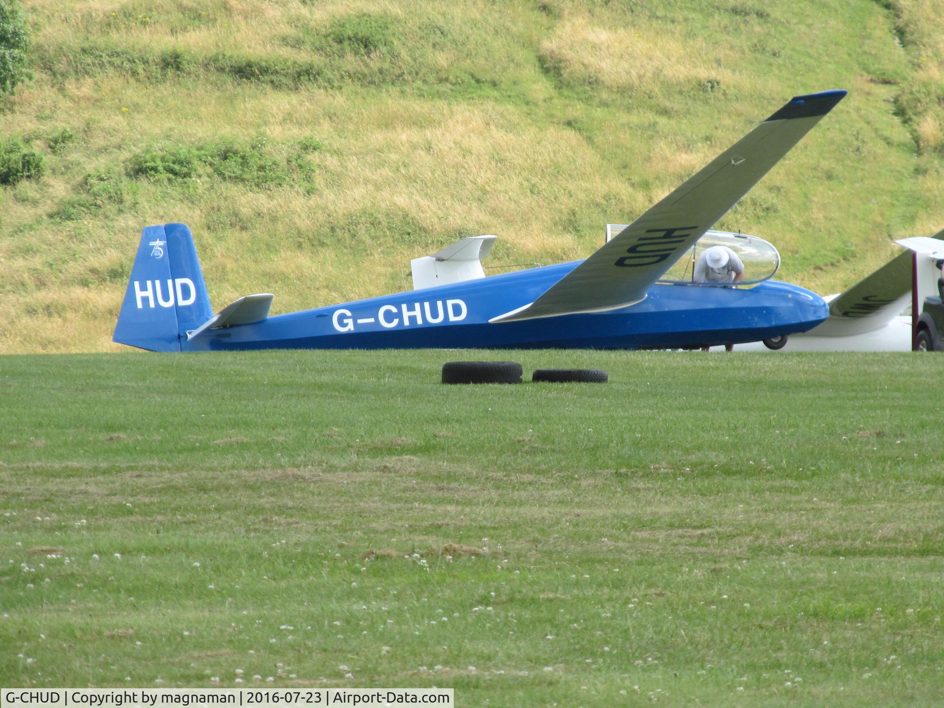 G-CHUD, 1967 Schleicher ASK-13 C/N 13018, Dunstable local