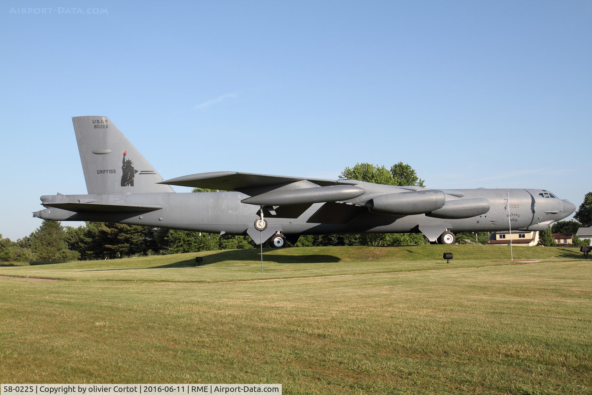 58-0225, 1958 Boeing B-52G Stratofortress C/N 464293, nice display at rome