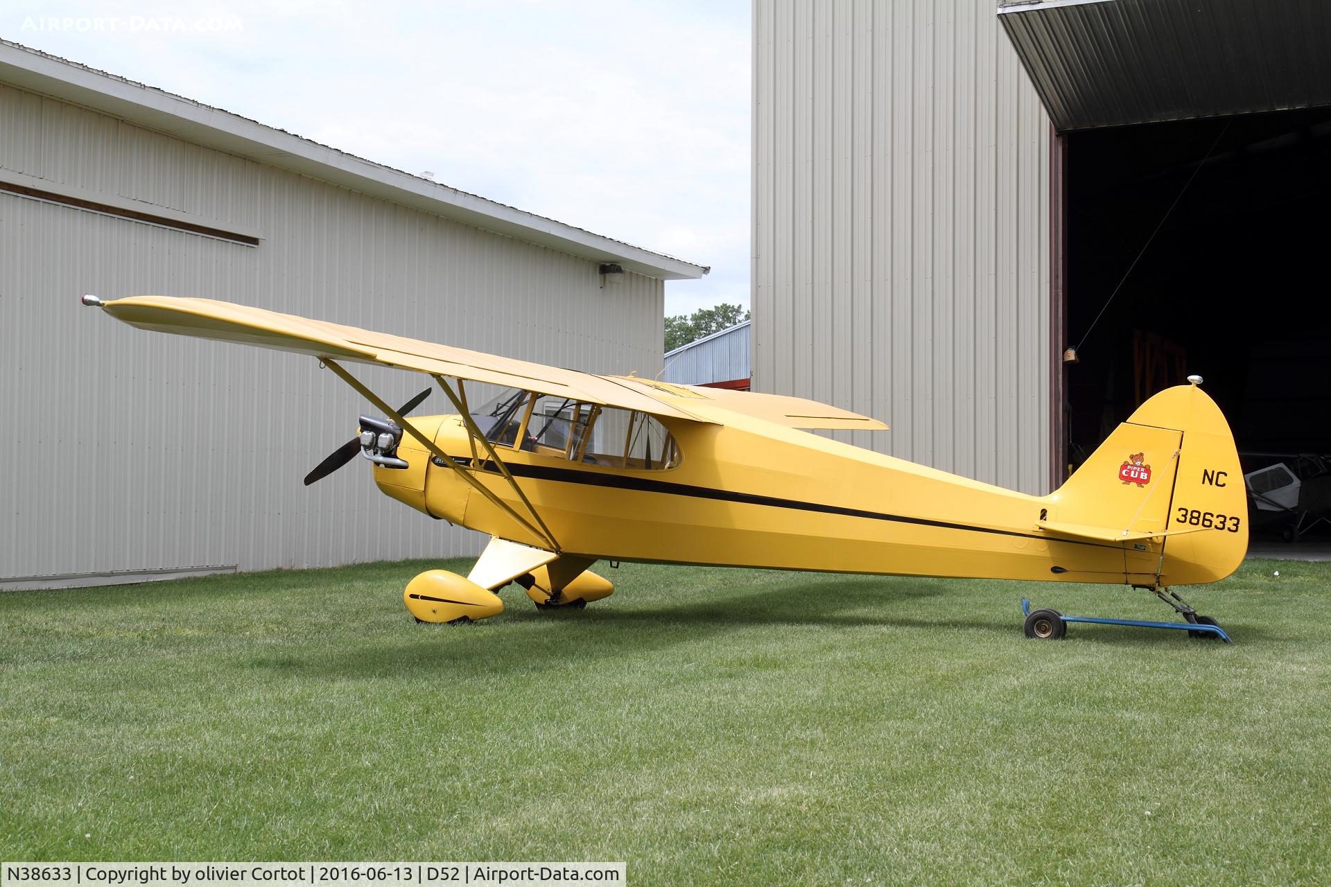 N38633, Piper J5A Cub Cruiser C/N 5-1016, Geneseo air museum