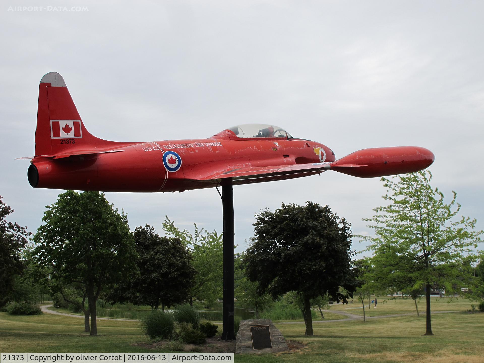 21373, 1954 Canadair CT-133 Silver Star 3 C/N T33-373, Fort Erie