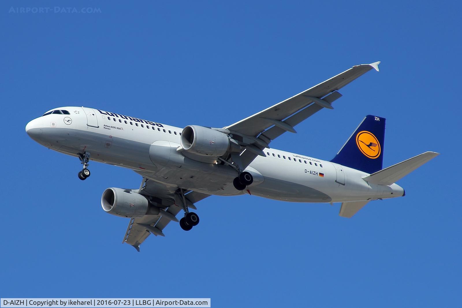 D-AIZH, 2010 Airbus A320-214 C/N 4363, Flight landing from Munich, Germany.