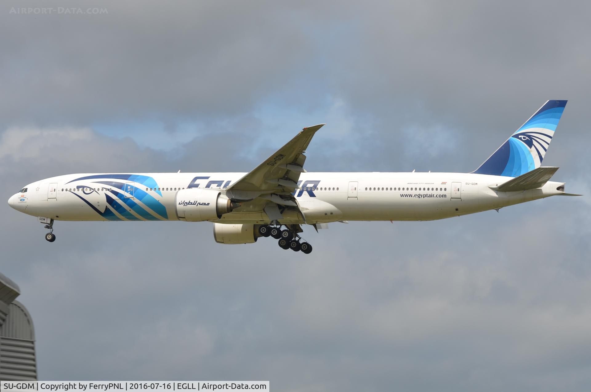 SU-GDM, 2010 Boeing 777-36N/ER C/N 38285, Egyptair B773 on finals.
