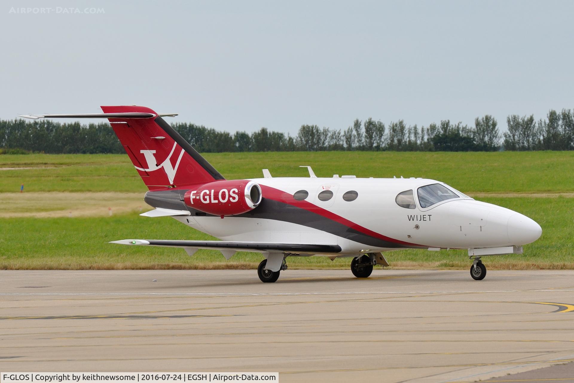 F-GLOS, 2009 Cessna 510 Citation Mustang Citation Mustang C/N 510-0169, Leaving for Bordeaux.