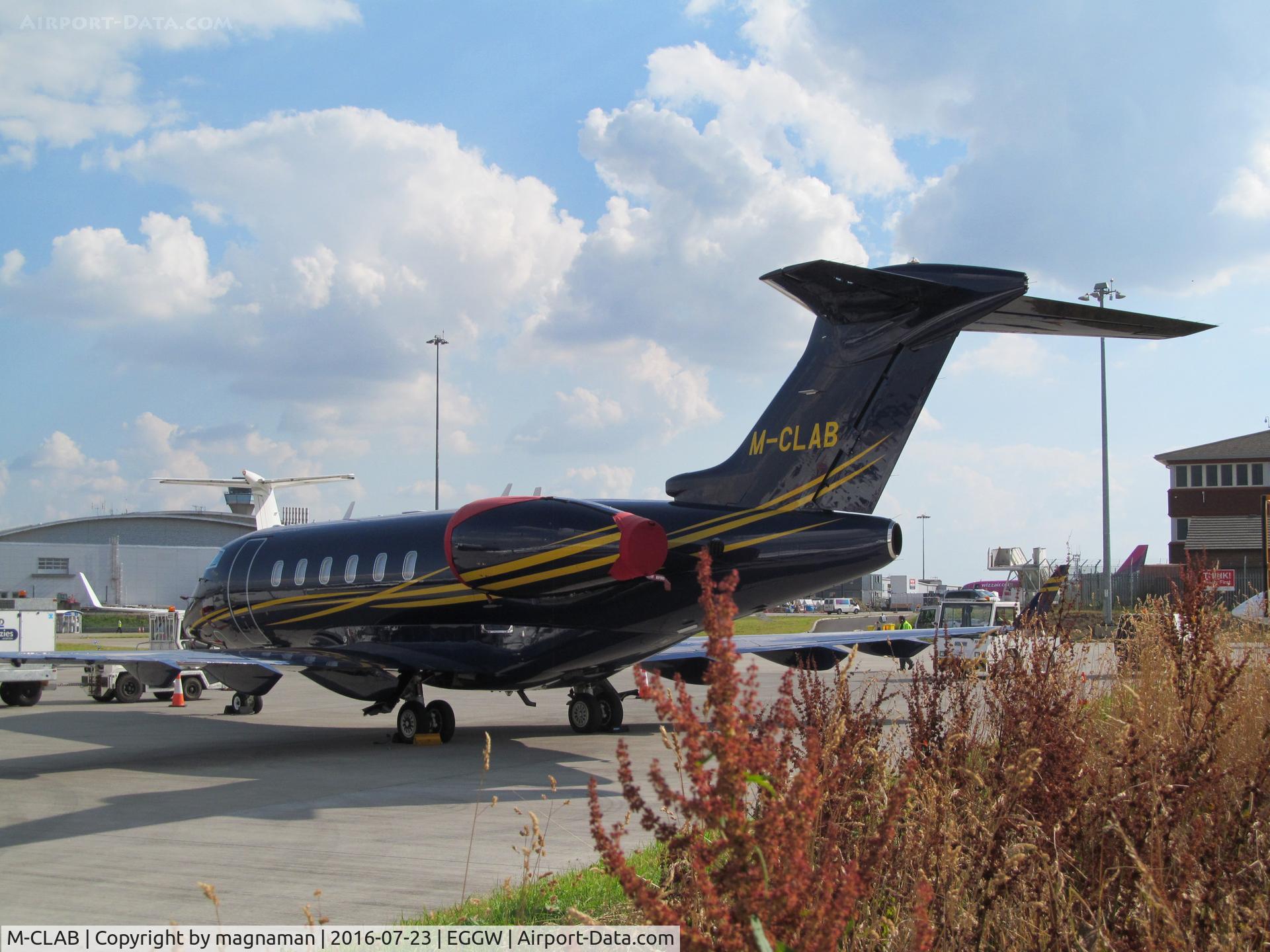 M-CLAB, 2009 Bombardier Challenger 300 (BD-100-1A10) C/N 20271, at luton