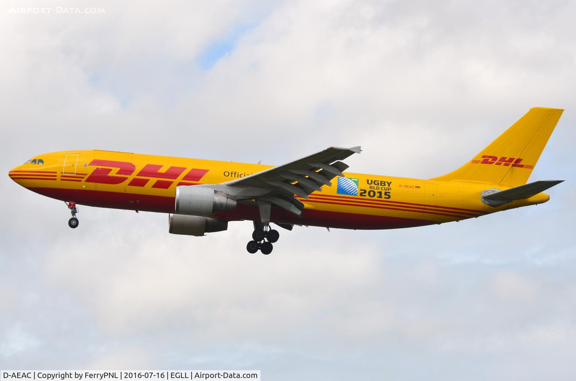 D-AEAC, 1991 Airbus A300B4-622R(F) C/N 602, DHL A306F with half a decall