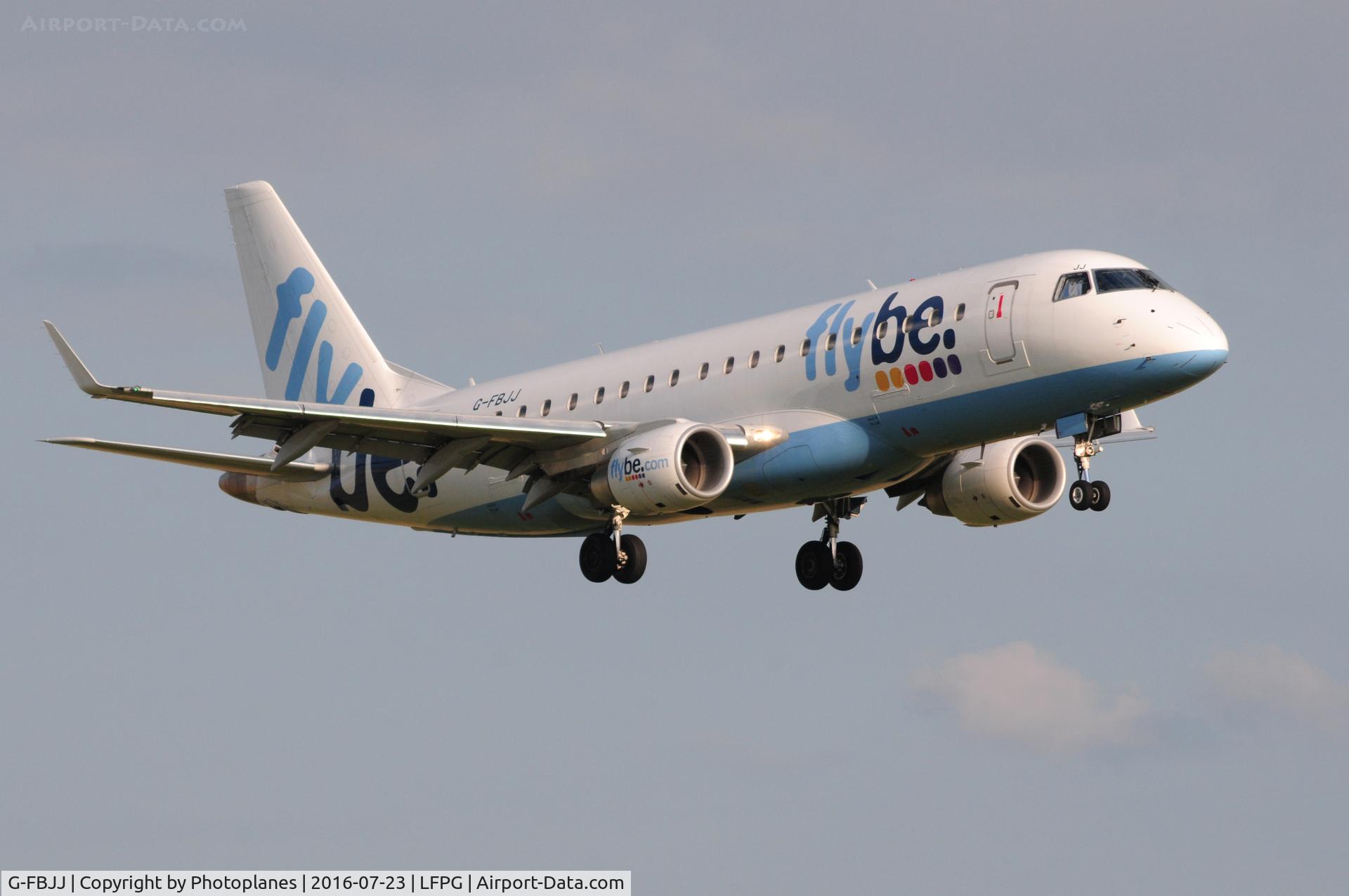 G-FBJJ, 2012 Embraer 175STD (ERJ-170-200) C/N 17000358, cdg landing