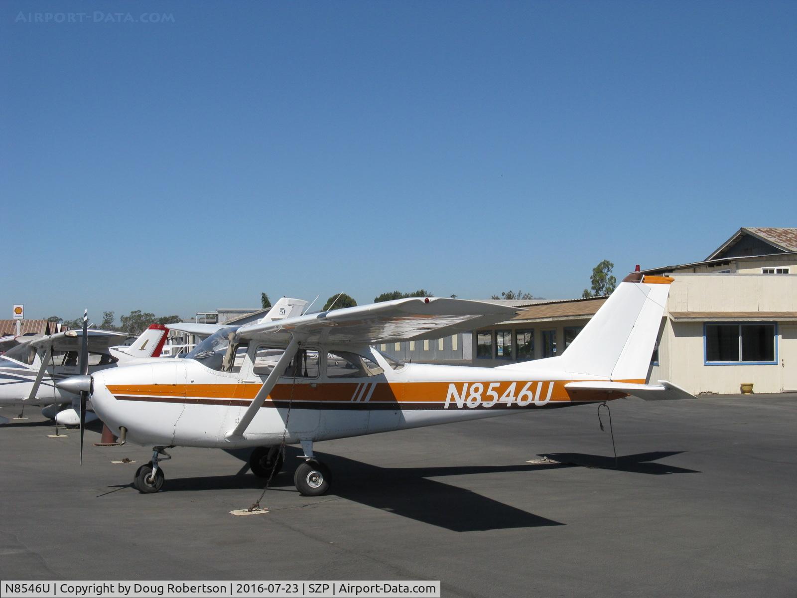 N8546U, 1964 Cessna 172F C/N 17252446, 1964 Cessna 172F SKYHAWK, Continental O-300 145 Hp, 6 cylinder, on transient ramp