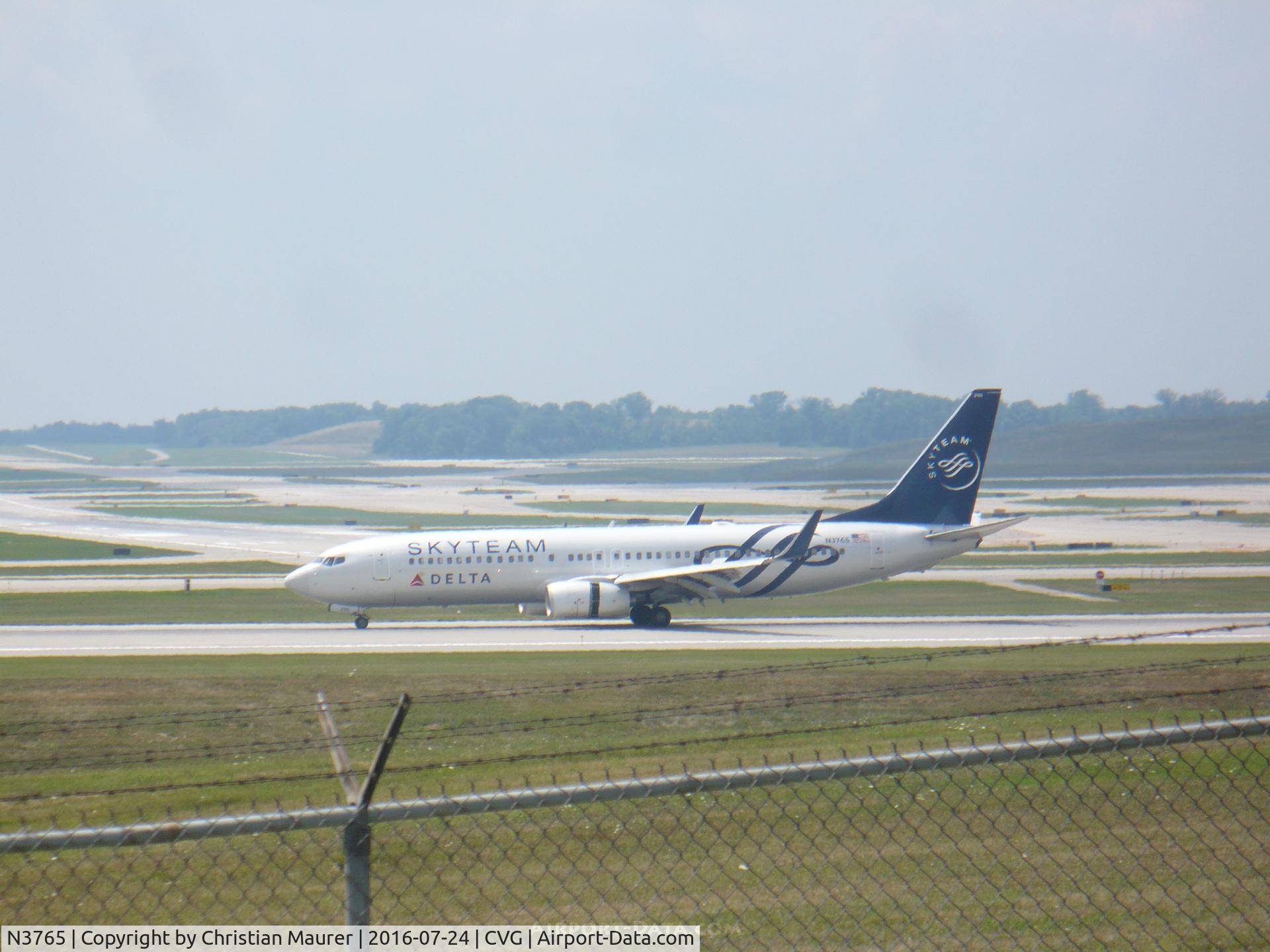 N3765, 2001 Boeing 737-832 C/N 30819, Delta 737-832