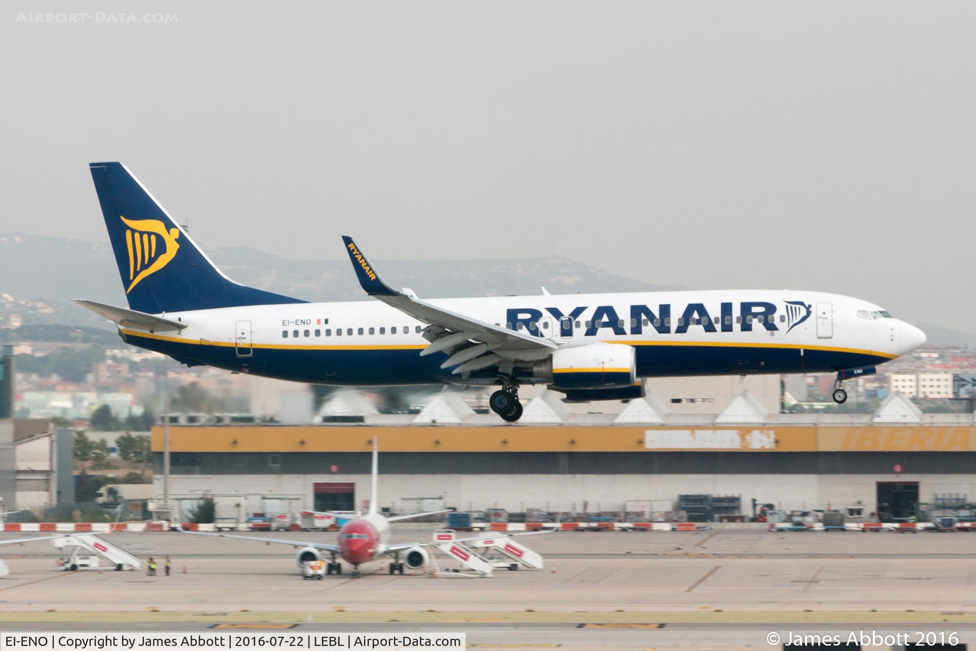 EI-ENO, 2010 Boeing 737-8AS C/N 40302, Just about to land at Barcelona