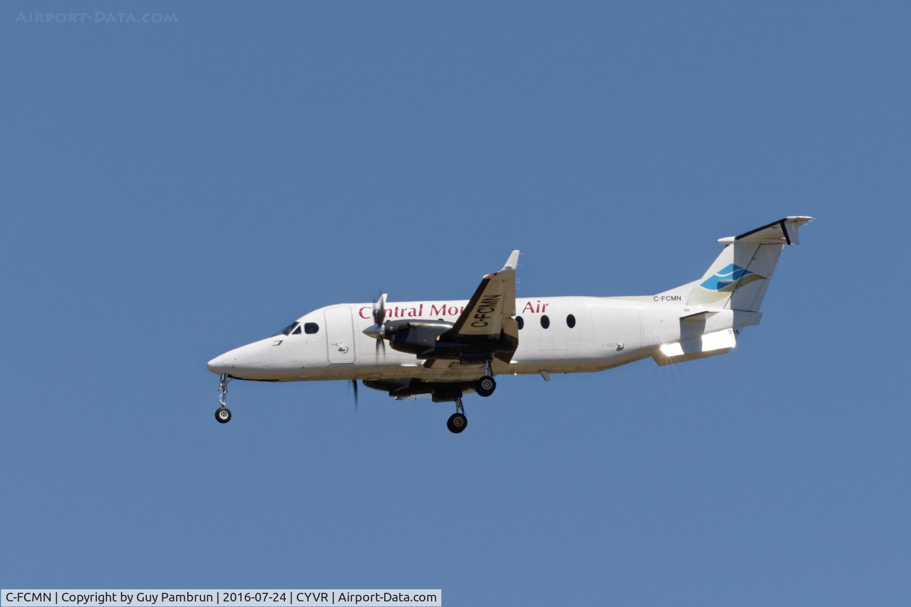 C-FCMN, 1997 Beech 1900D C/N UE-276, Landing