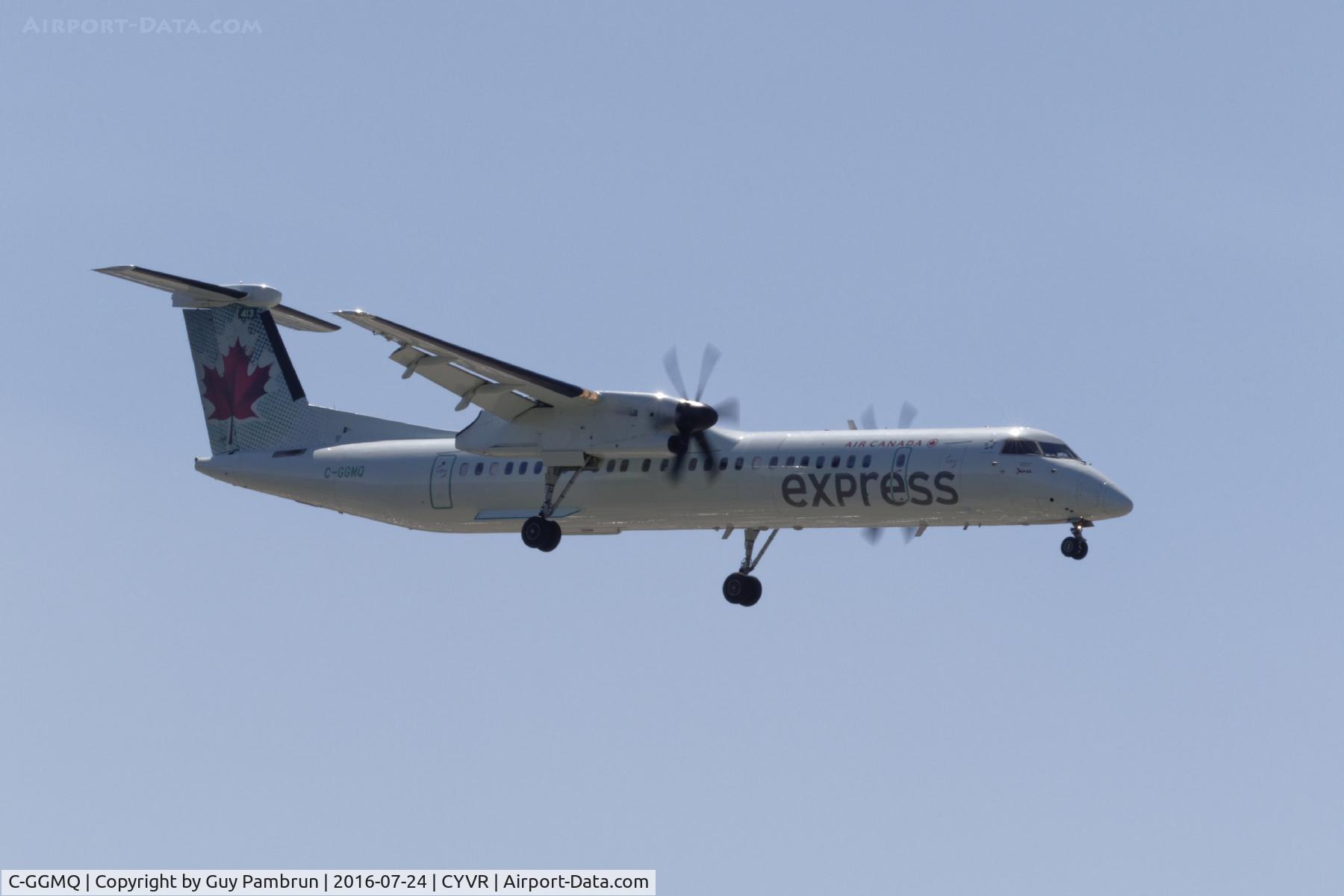 C-GGMQ, 2012 De Havilland Canada DHC-8 402 Dash 8 C/N 4403, Landing
