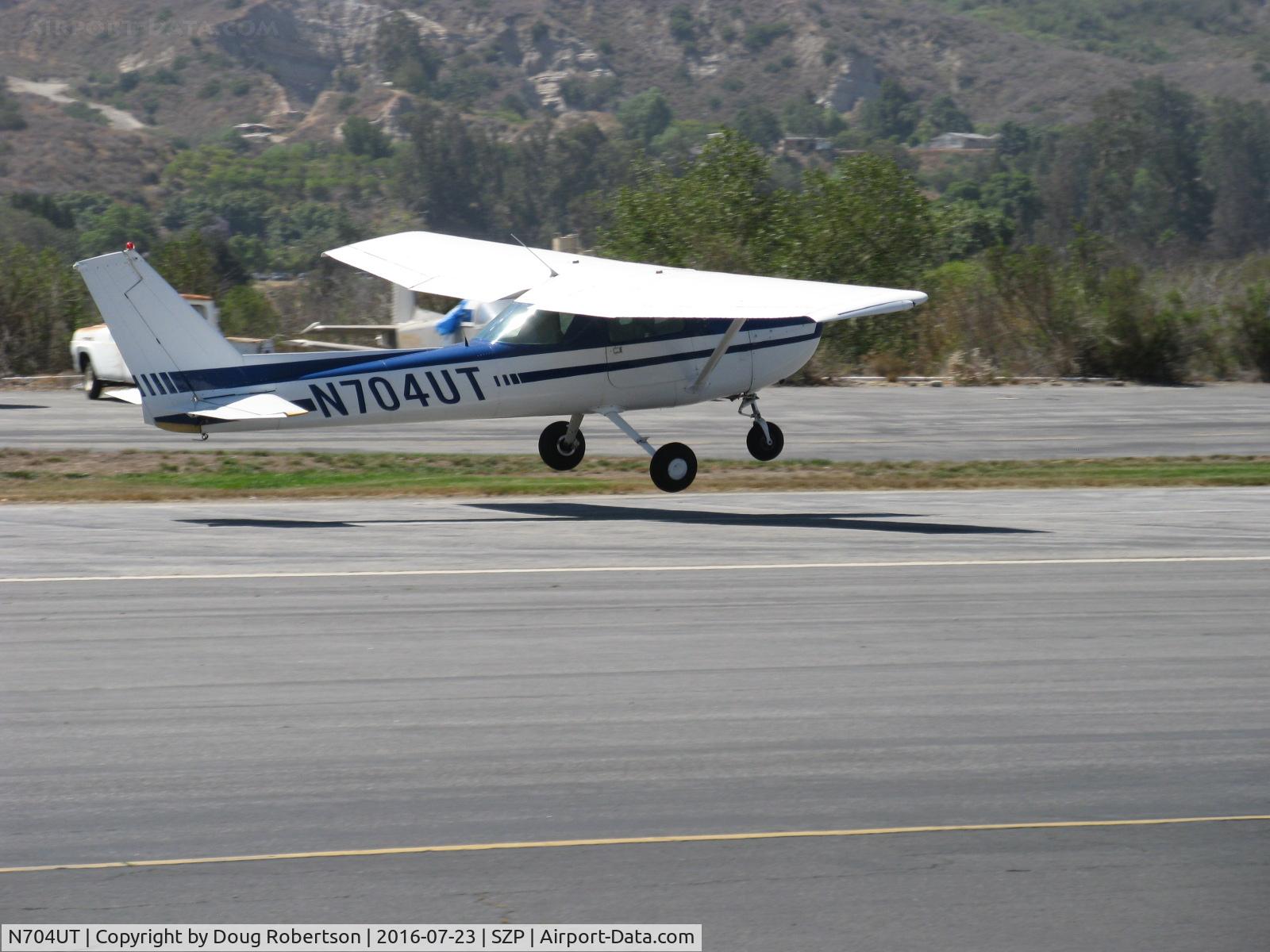 N704UT, 1976 Cessna 150M C/N 15078891, 1976 Cessna 150M, Continental O-200 100 Hp, takeoff climb Rwy 22